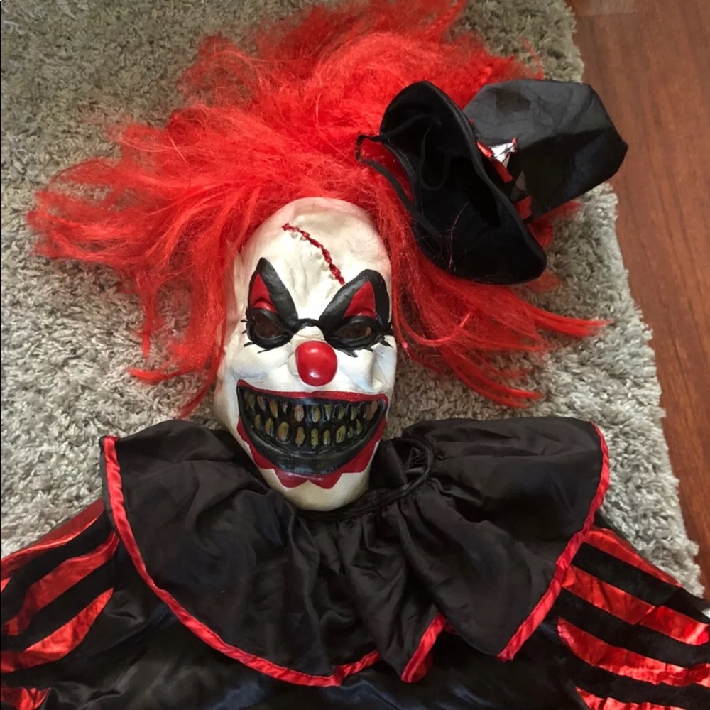 Scary killer clown costume (SOLD DO NOT BUY)